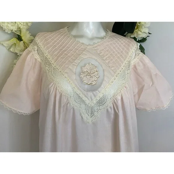 Vintage Gilead Nightgown Cotton Blend Pink Nightie Lace Trim Nightie‎ S USA NWOT